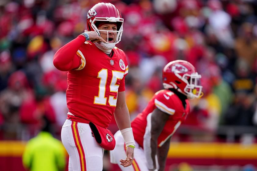 Arrowheadlines: Patrick Mahomes plans to still be playing football