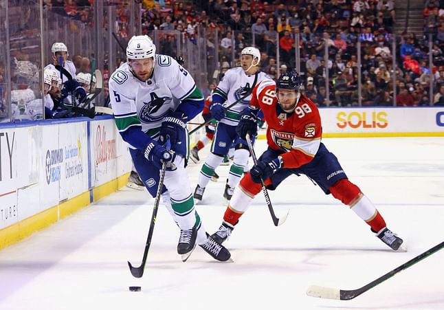 Panthers vs Canucks Prediction, Odds, Lines, Spread, and Picks - December 1 | 2022/23 NHL Season
