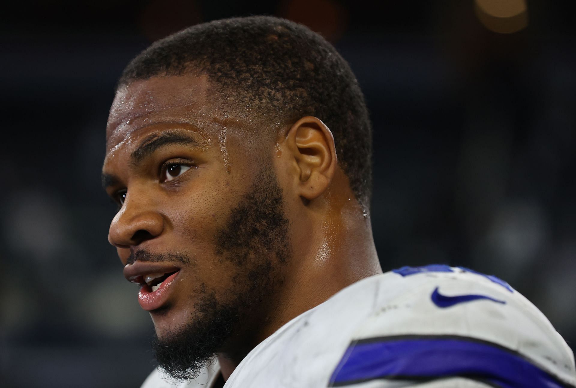 Cowboys sideline exclusive: Why was Micah Parsons' hand bandaged up vs.  Titans?