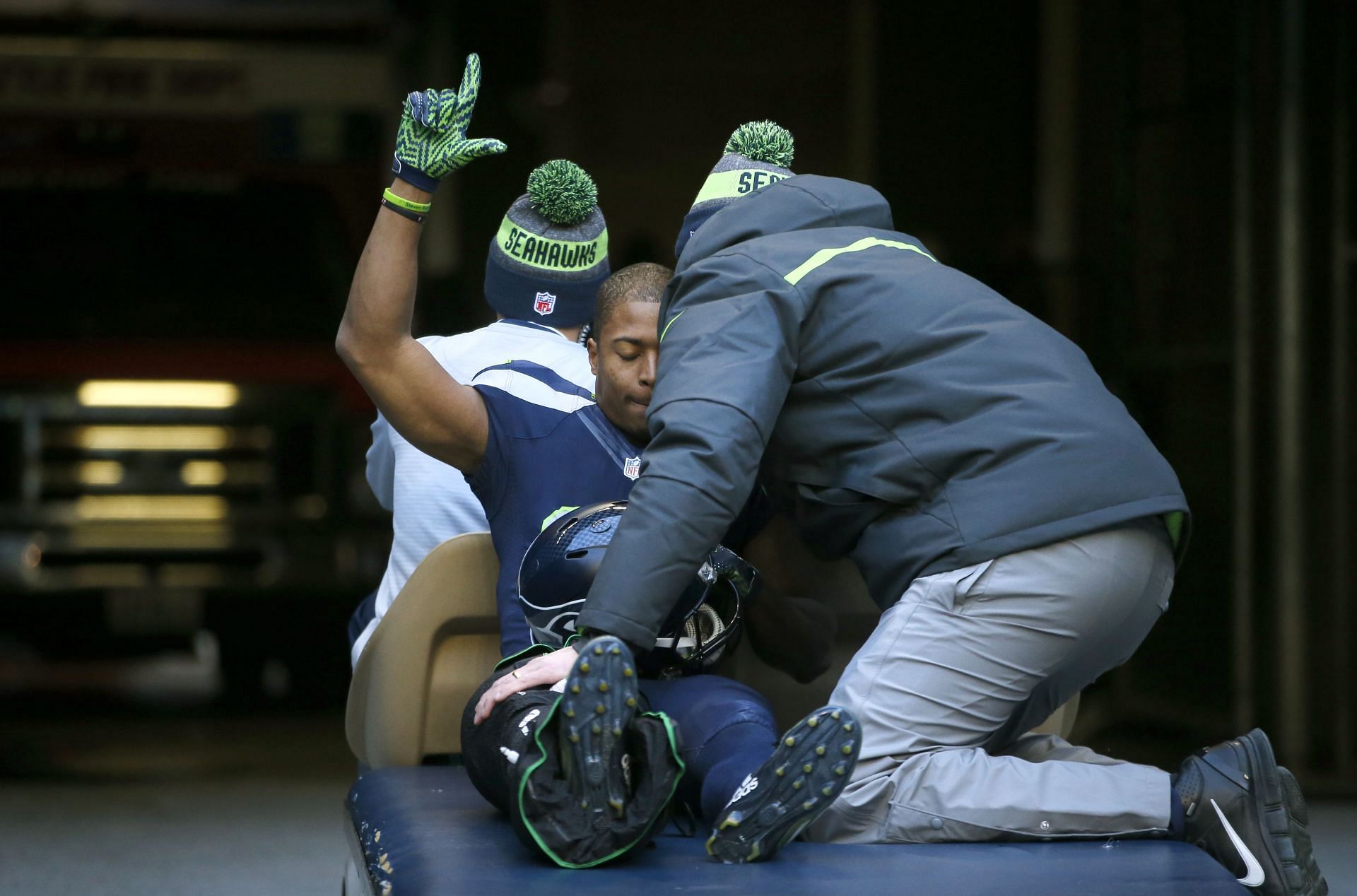 Pete Carroll drops Tyler Lockett injury update after breaking finger