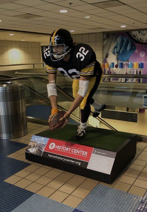 Steelers' Franco Harris' Untimely Passing Overshadows The 50th