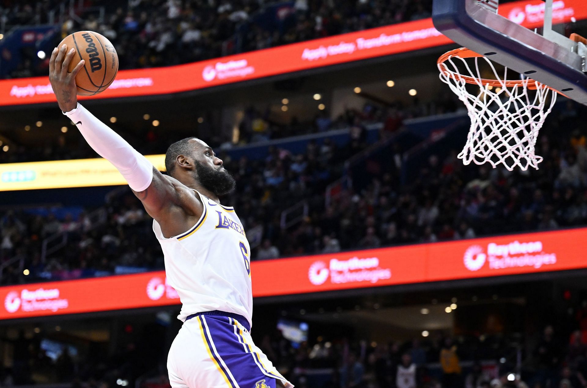 LeBron James (Los Angeles Lakers v Washington Wizards)