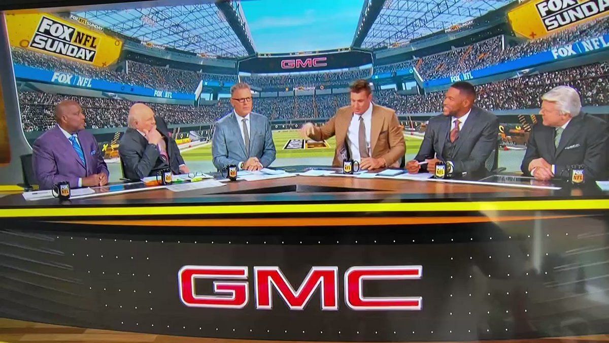 Gronk torches Cowboys on FOX pregame ahead of narrow win vs Texans