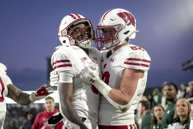 Wisconsin vs. Oklahoma State Prediction, Odds, Lines, Picks, and Preview- December 27 | 2022 NCAA Football Bowl Season