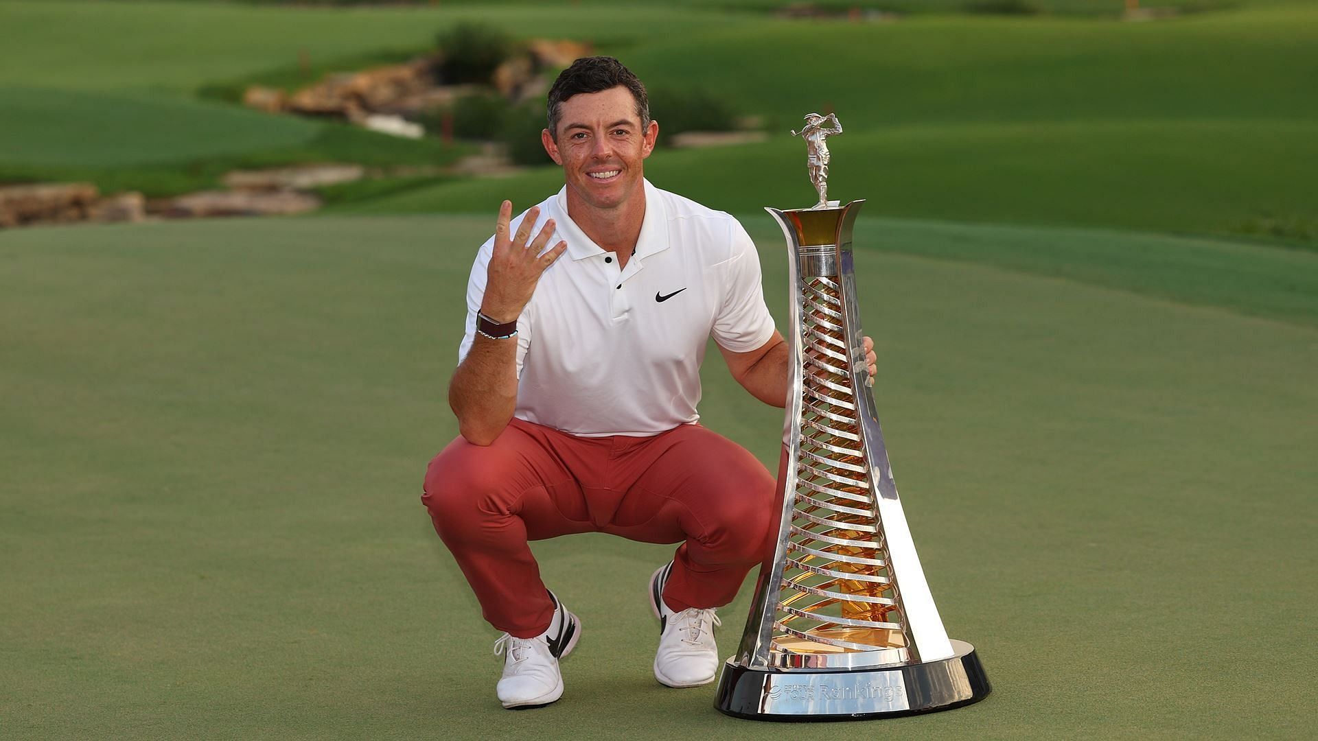 Rory McIlroy signals &quot;four&quot; for his fourth Harry Vardon Trophy