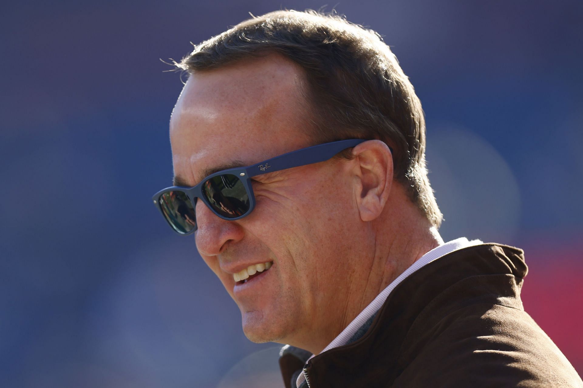 Peyton Manning enters Pro Football Hall of Fame with jokes, tears