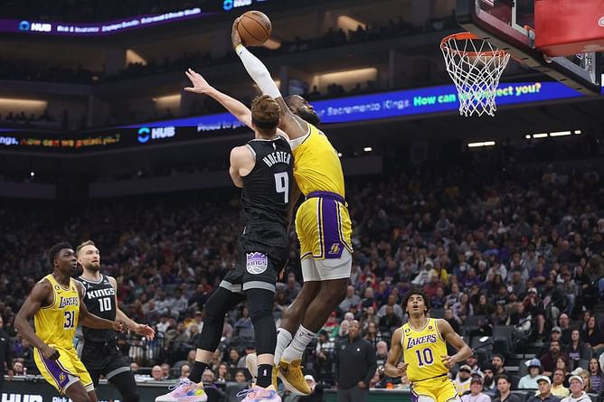 Skip Bayless gives snarky reaction to LeBron James' performance against Kings