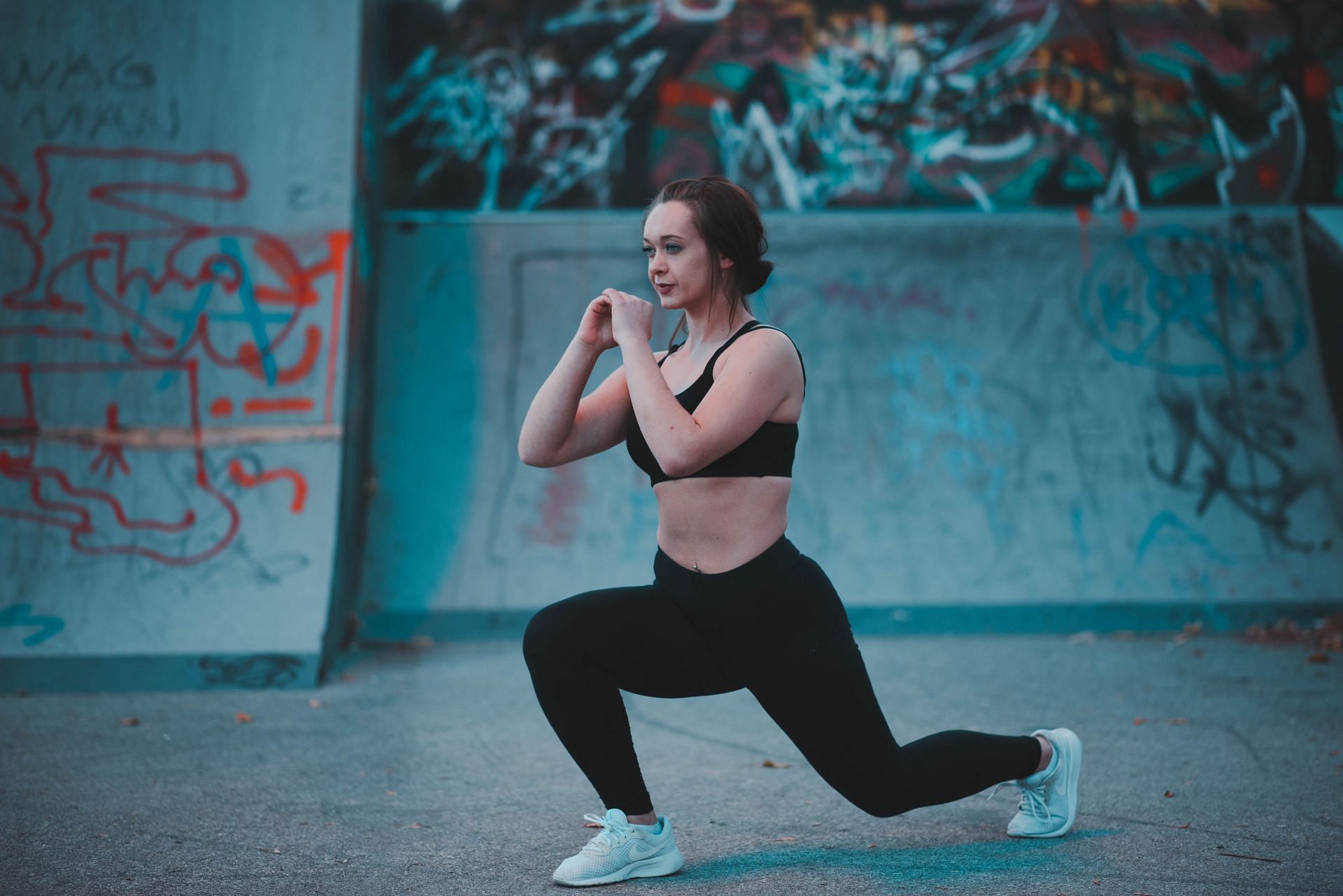 Avoid winter workout rut with these habits! (Image via Pexels/Dejan Krstevski)