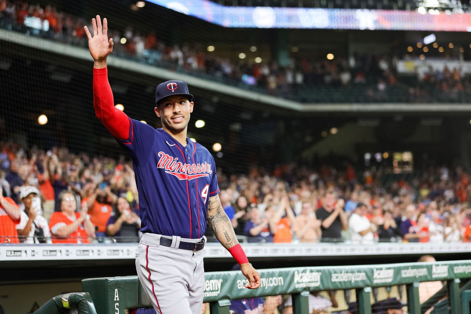 San Francisco Giants fans shocked by Carlos Correa deal imploding