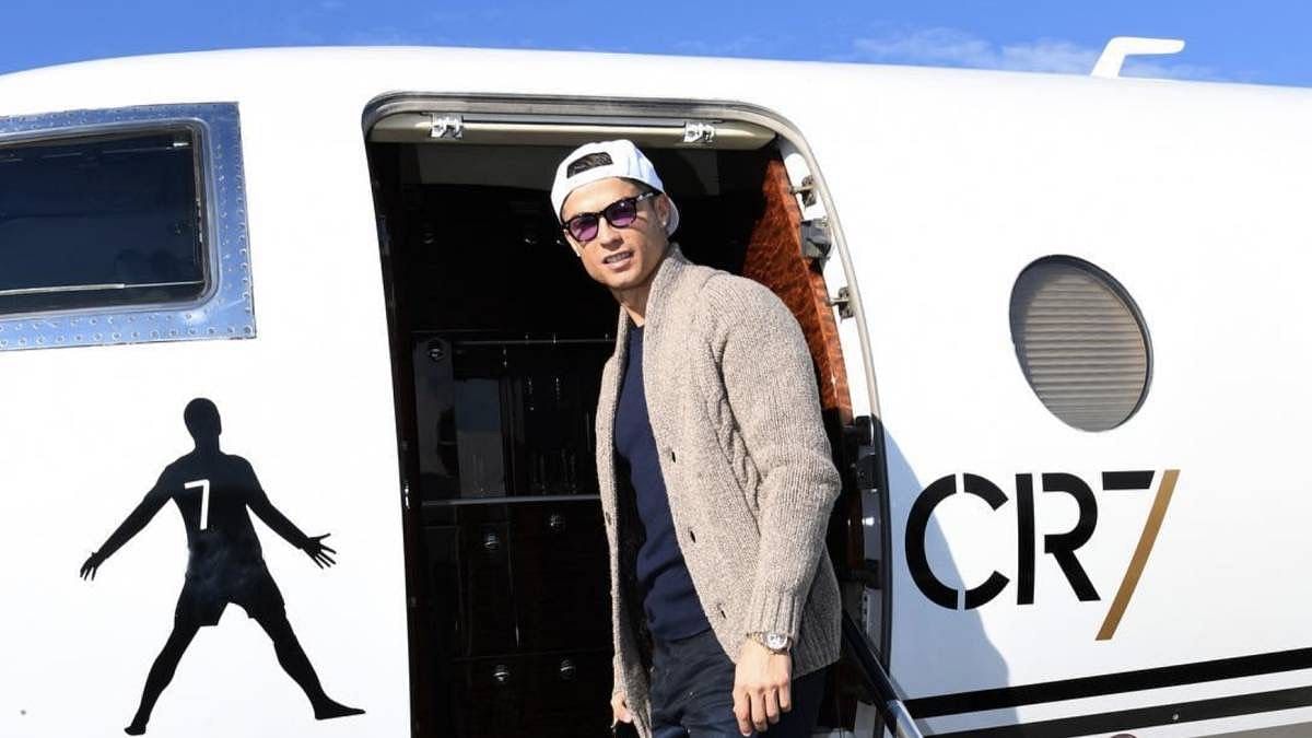 CR7 on his private jet (Credit: Darrel Wells/ Mirror.co.uk)
