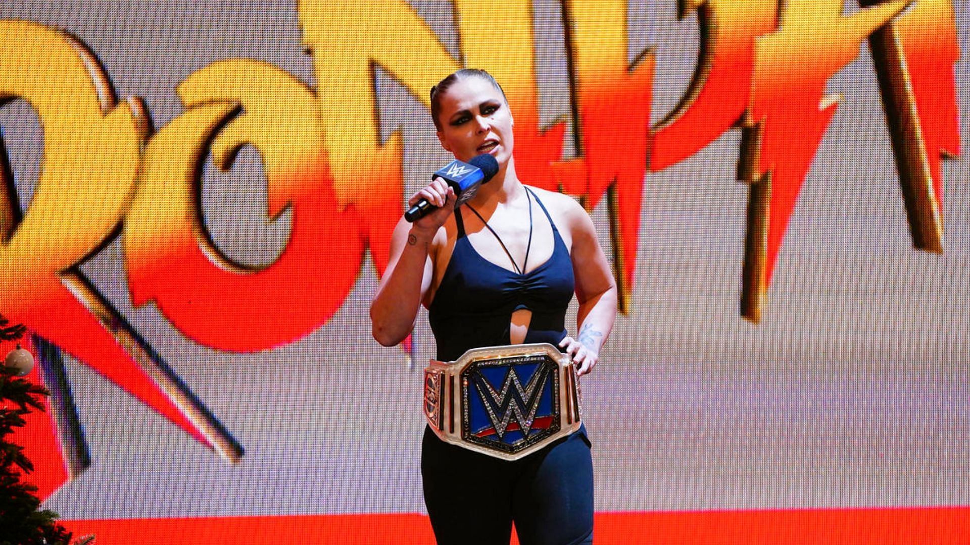 Wwe Ronda Rousey Could Drop The Title Before Ends According To Wwe Universe