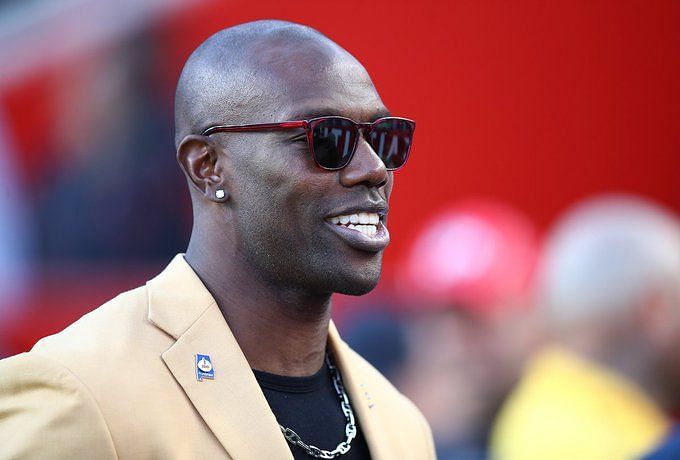 Cowboys' Jerry Jones denies talking to Terrell Owens or his agent about  possible NFL return 