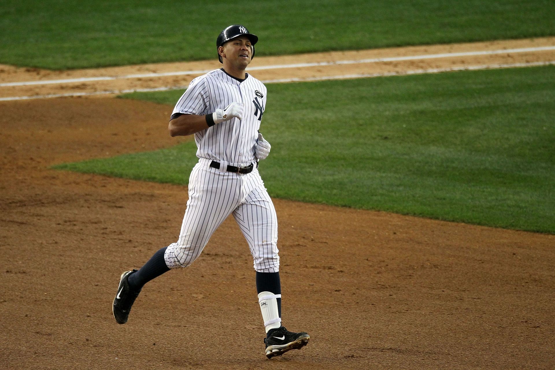 Texas Rangers v New York Yankees, Game 5