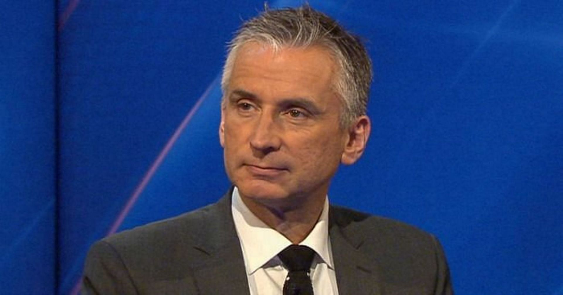 Alan Smith represented England professionally and his commentary exhibits great understanding of the game.