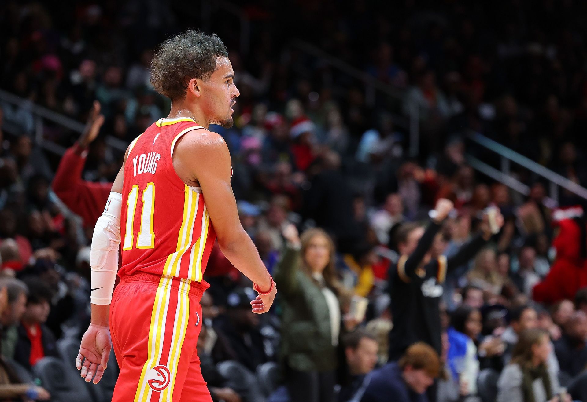 Point guard NBA All-Star Trae Young bisa bermain malam ini.