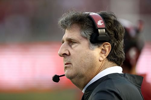 Washington State HC Mike Leach