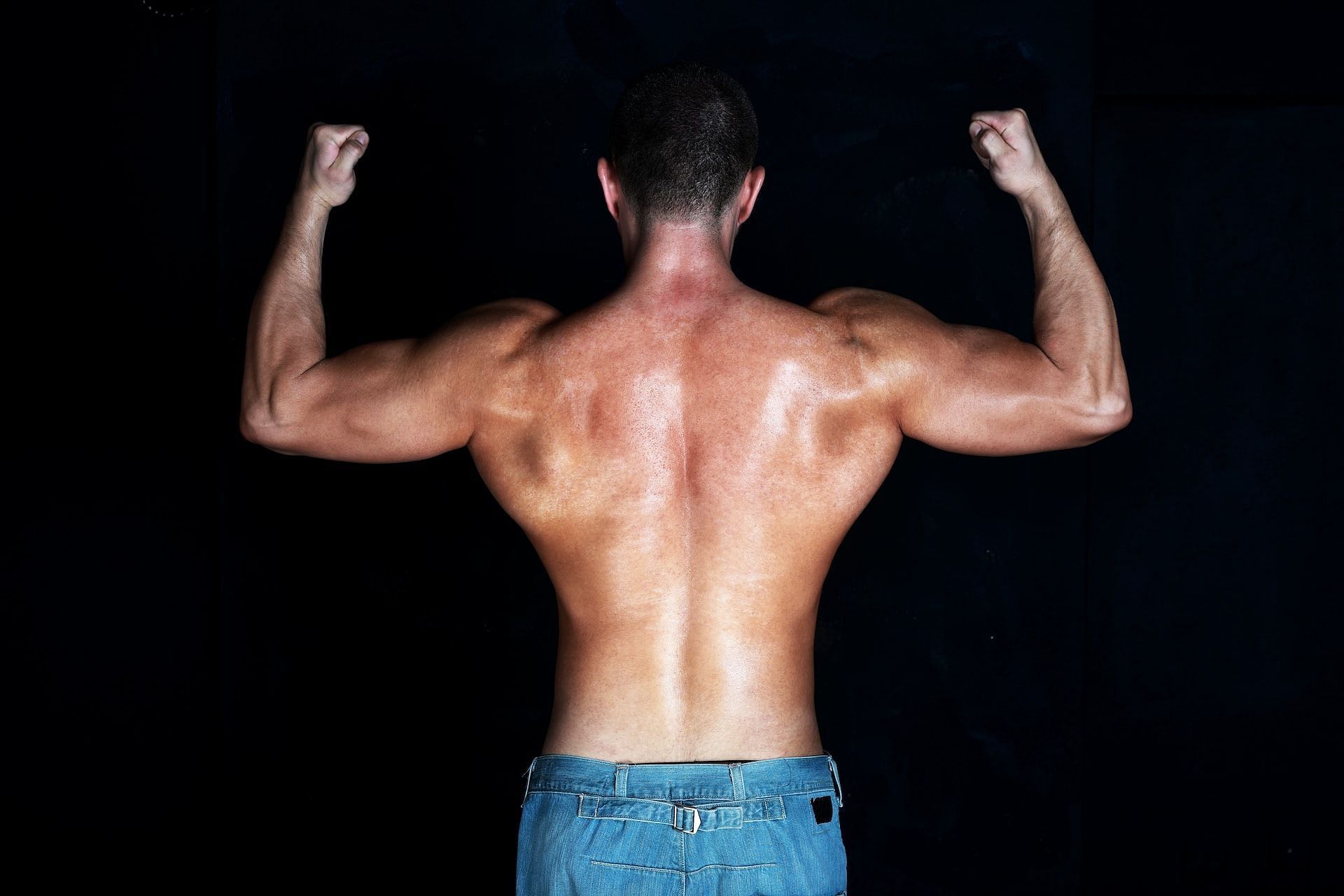 Erector spinae strengthening exercises improve the functioning of the back muscles. (Photo via Unsplash/engin akyurt)