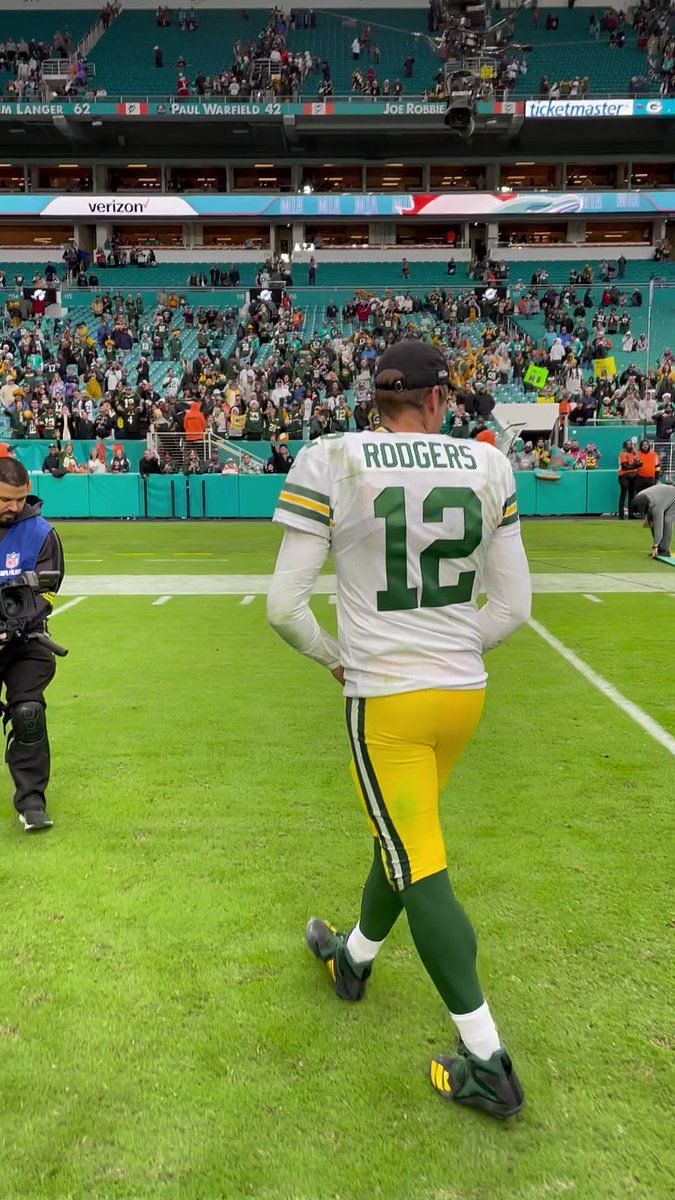 Packers vs. Dolphins Week 16 full coverage: Preview, in-game reactions, and  post-game recaps collection - The Phinsider