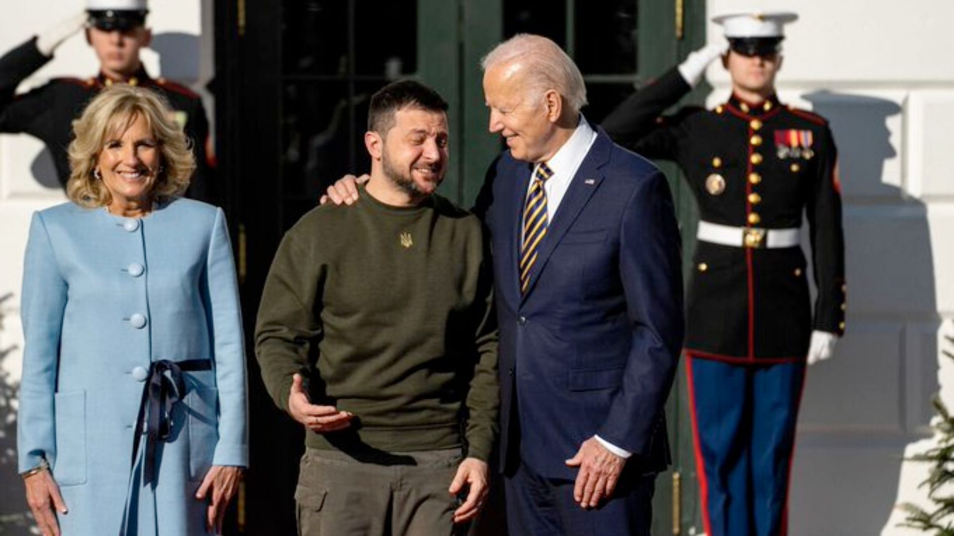 The Ukrainian President along with Biden (Image via Twitter/@lovesey)