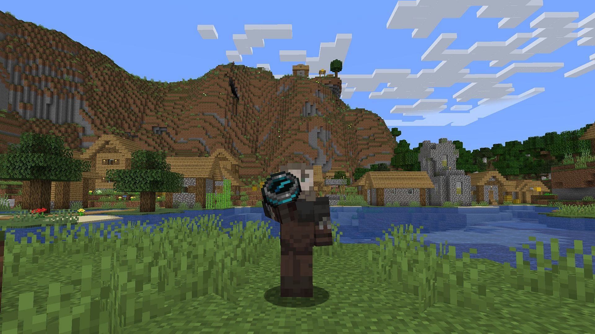 Recovery Compasses are very helpful for Minecraft survival players (Image via Mojang)