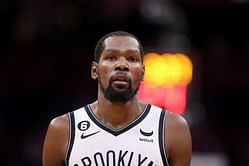 Kevin Durant blasts Barstool host amid debate on Buccaneers RB Giovani Bernard’s botched fake punt