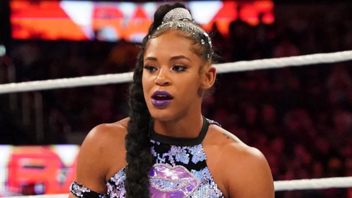 Bianca belair best sale attacks zelina vega