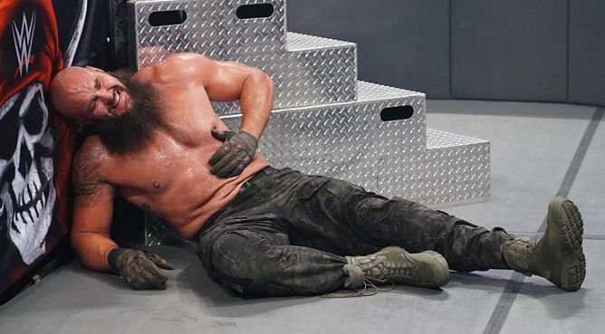 Braun Strowman gets destroyed by 35-year-old superstar and top faction on WWE SmackDown