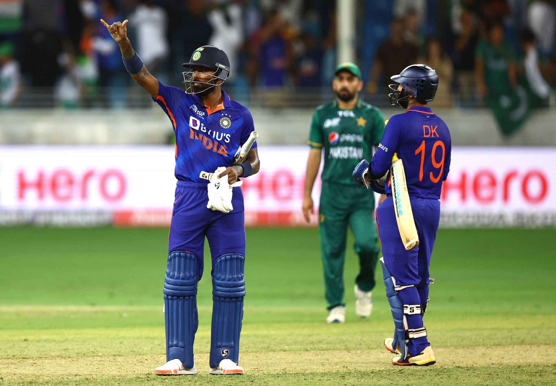 Hardik Pandya celebrates after hitting the winning runs against Pakistan in India&rsquo;s Asia Cup 2022 opener. Pic: Getty Images