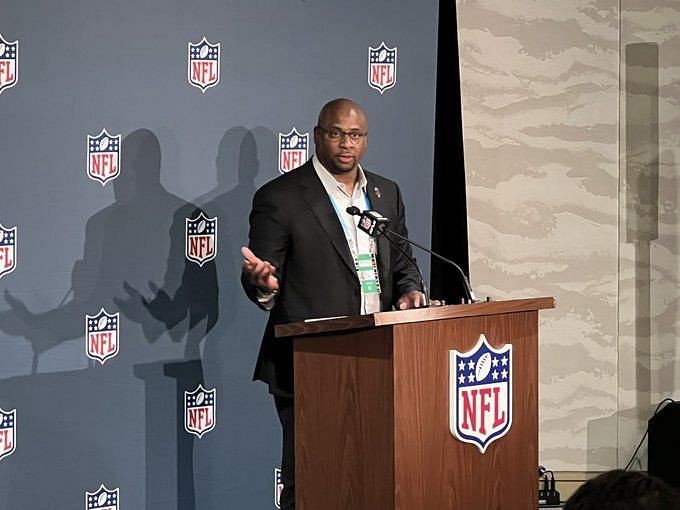 Trenton Native Troy Vincent: From NFL Cornerback to NFL Executive -  TrentonDaily