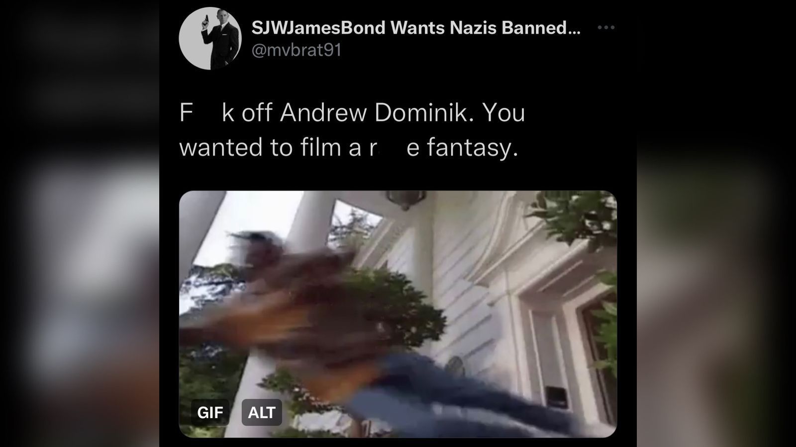 Screenshot of a Twitter user criticizing Blonde&#039;s director.