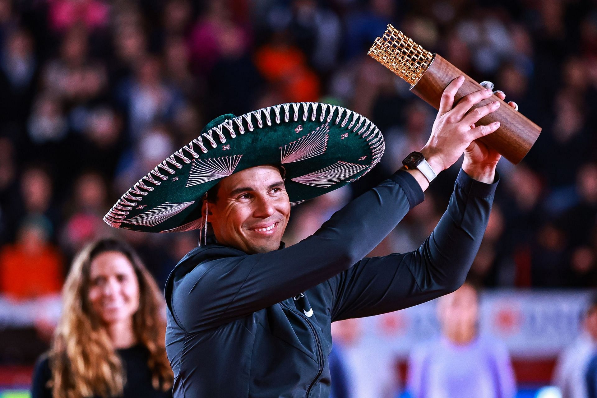 Rafael Nadal with the winners&#039; trophy at the Tennis Fest GNP