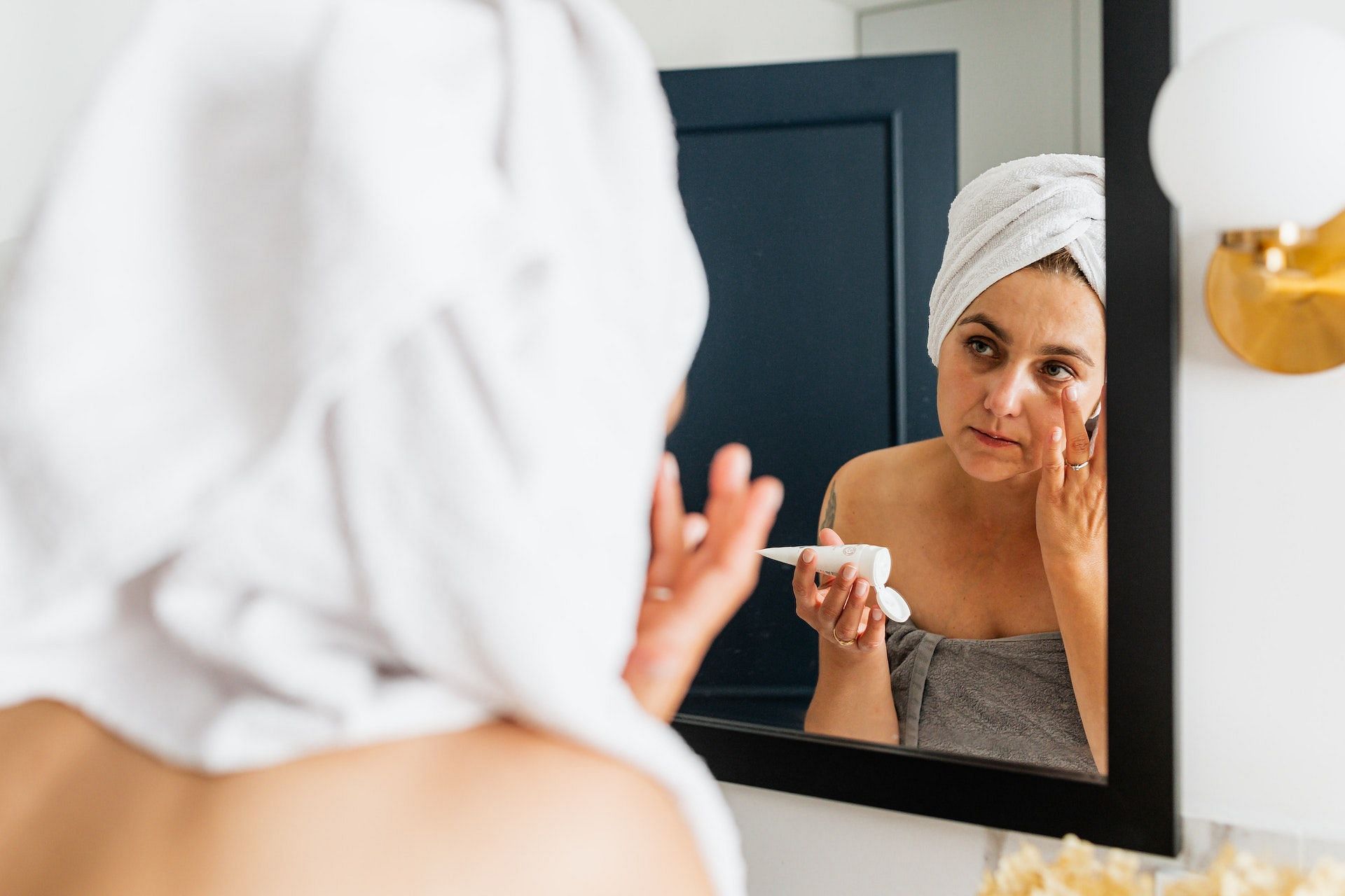 Chicken skin is quite common among women. (Photo via Pexels/Karolina Grabowska)