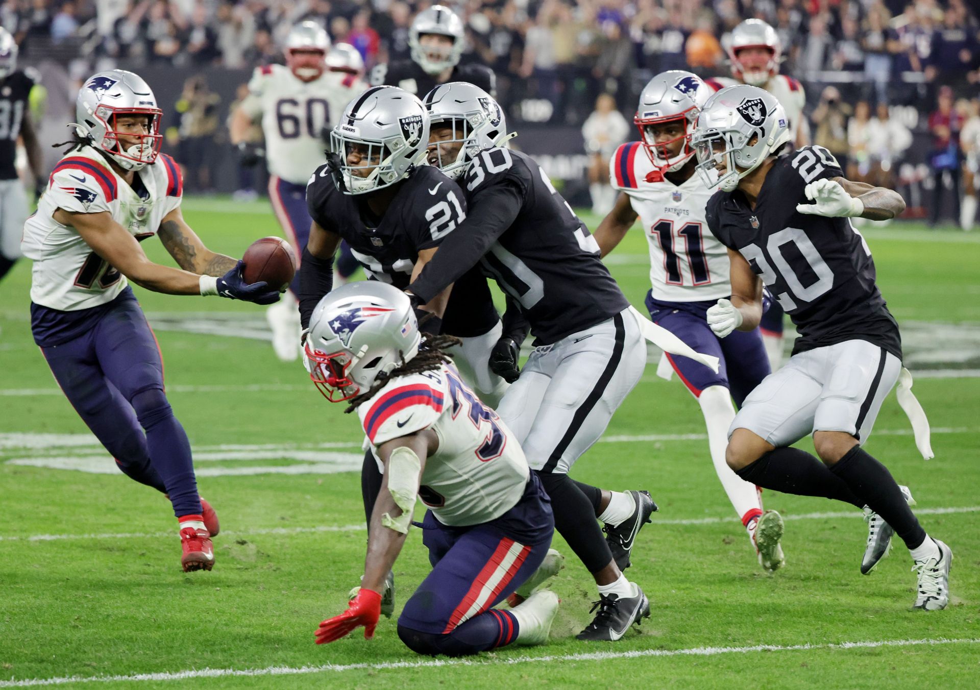 Jakobi Meyers on Joining Raiders & Dealing with Lateral Failure