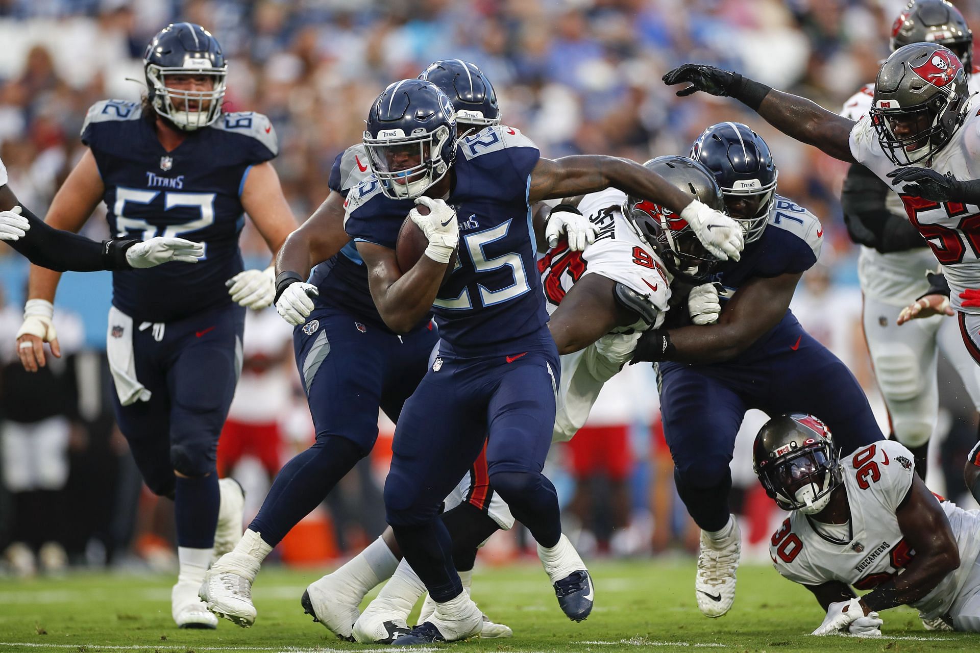 Tampa Bay Buccaneers v Tennessee Titans