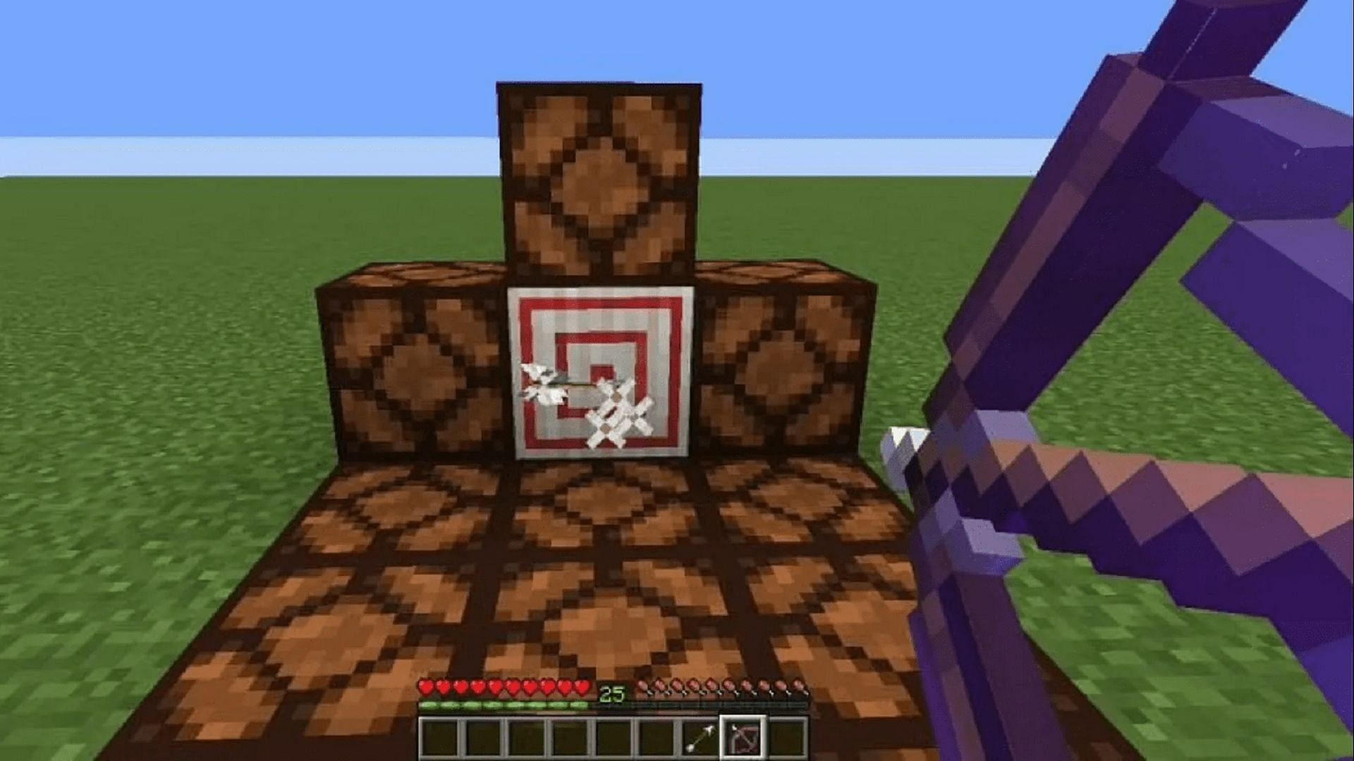Infinity ensures Minecraft players don&#039;t run out of ammo in the heat of a fight (Image via Mojang)