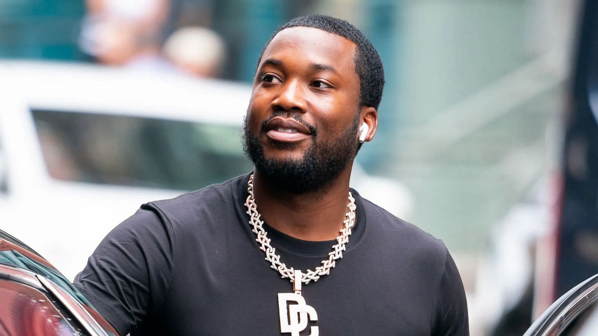 Meek Mill posts bail for Philly mothers in time for Christmas