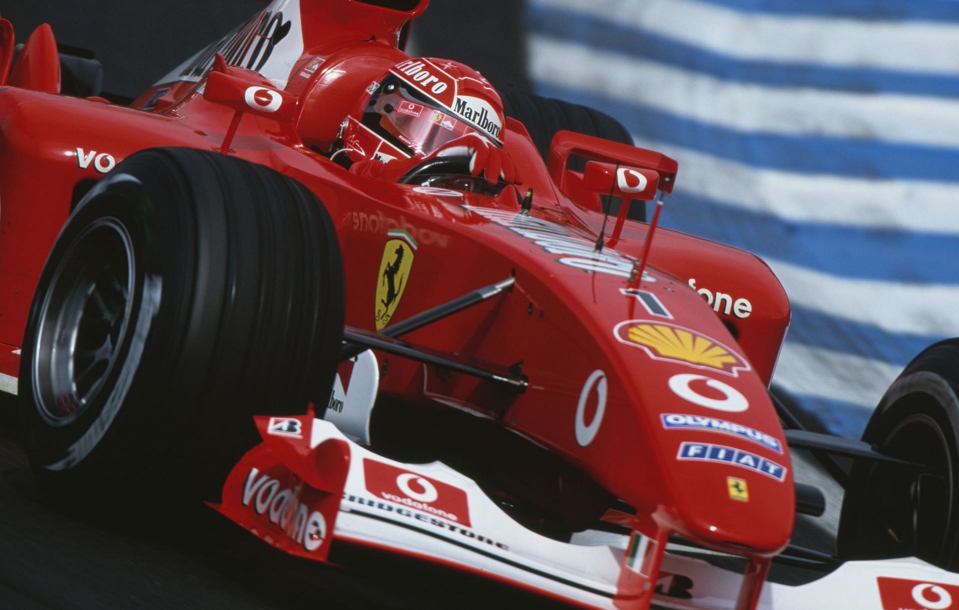 Grande Prêmio do Brasil Michael Schumacher da Alemanha pilota o #1 Scuderia Ferrari Marlboro Ferrari F2002 Ferrari V10 (Foto de Mark Thompson/Getty Images)