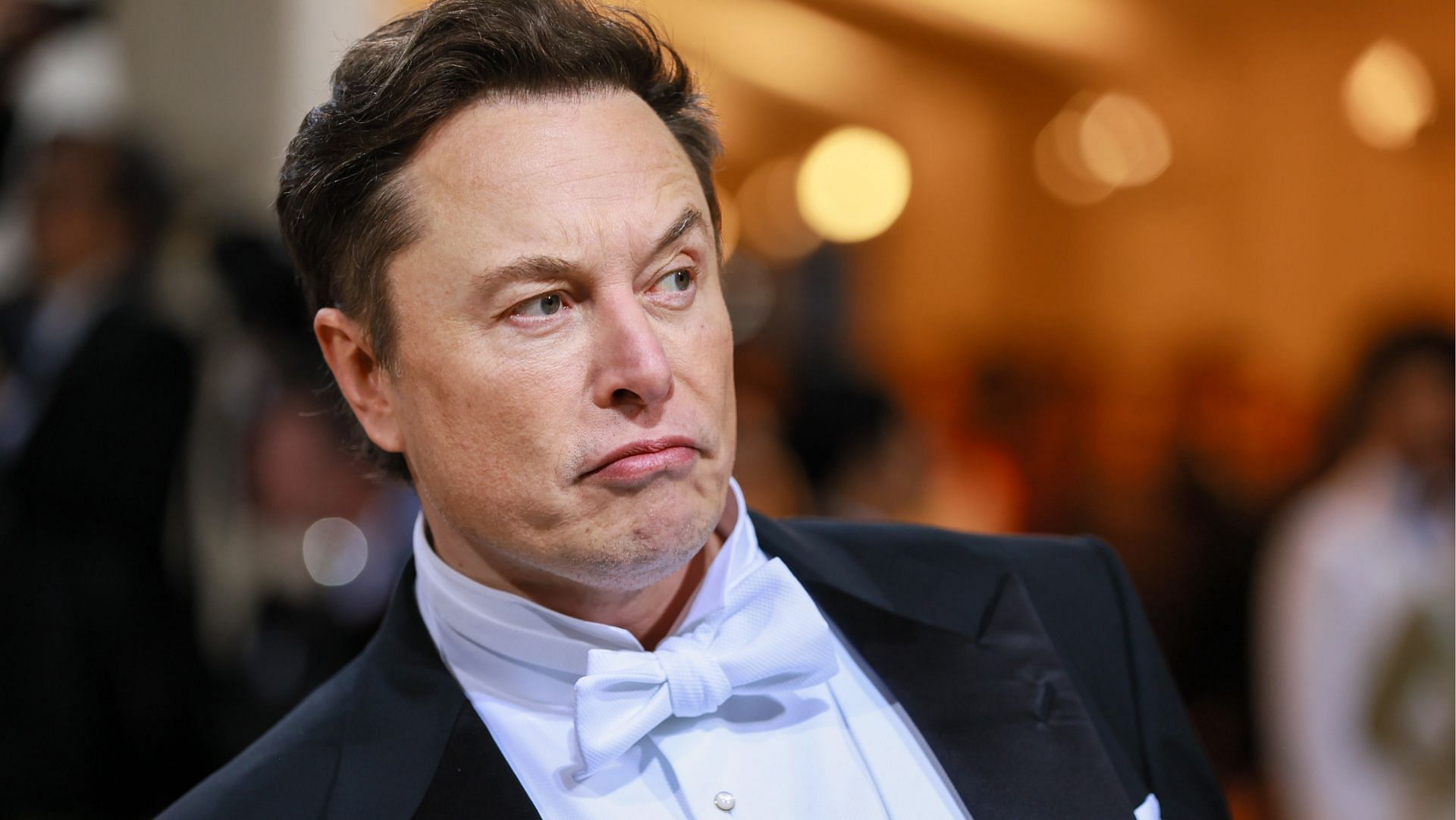 Elon Musk got booed at Dave Chappelle