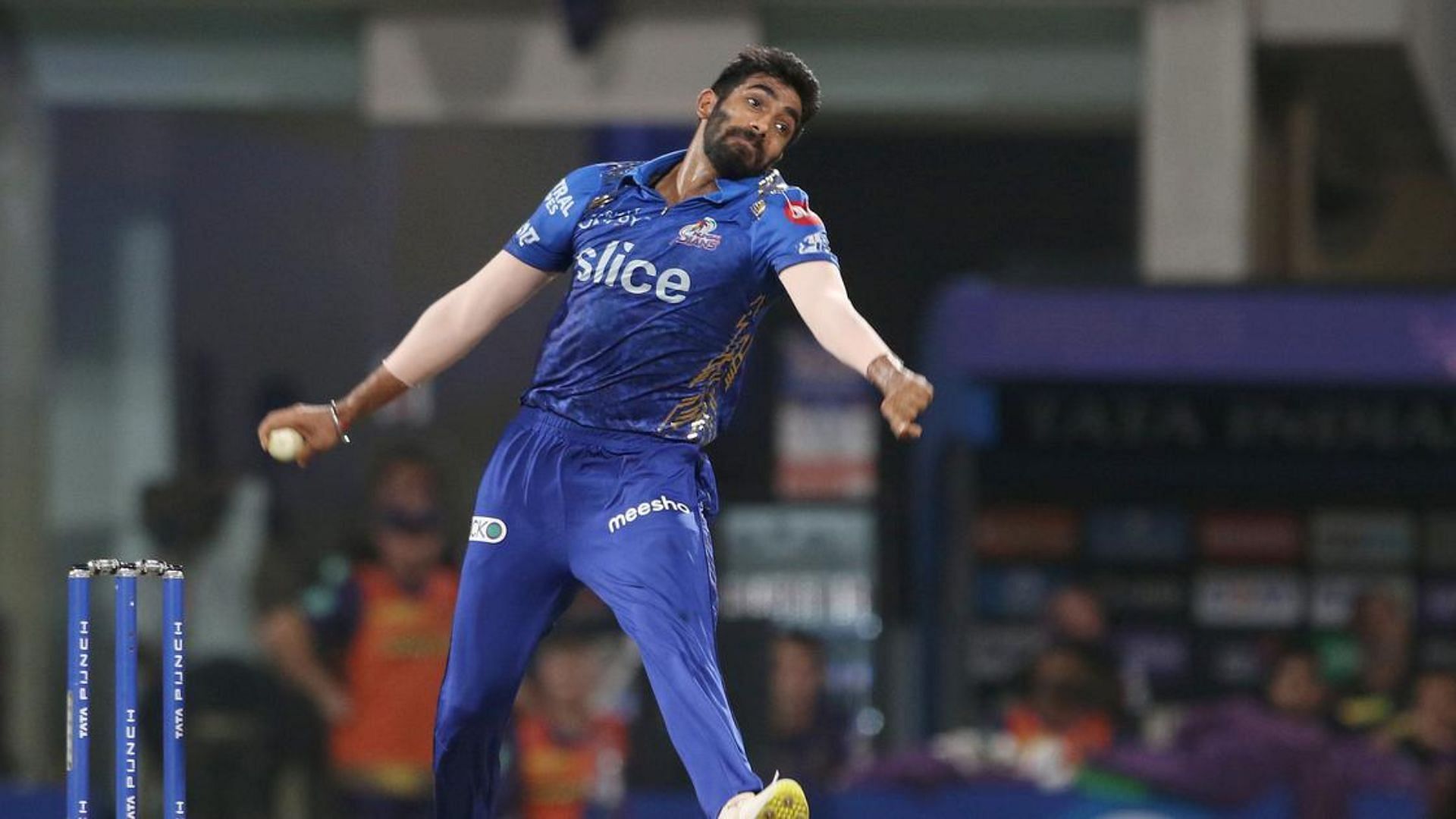 Aakash Chopra feels MI will need to be smart in finding a backup for Bumrah (P.C.:iplt20.com)
