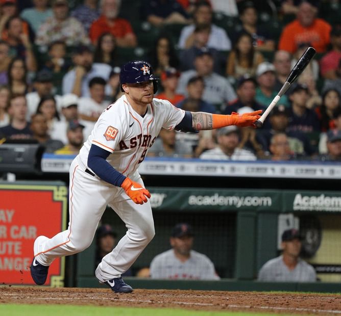 Minnesota Twins fans react to report that team is signing Christian Vazquez - "Good move for a team making increasingly more and more good moves"