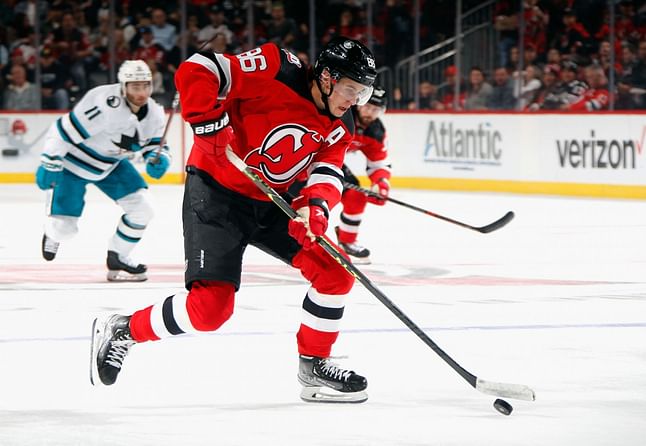 Devils vs Hurricanes Prediction, Line, Picks, and Odds - December 20 | 2022-23 NHL Season