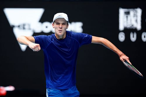 Jakub Mensik in action at the 2022 Australian Open