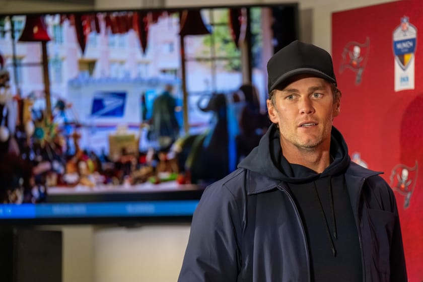 Why doesn't Tom Brady eat tomatoes?