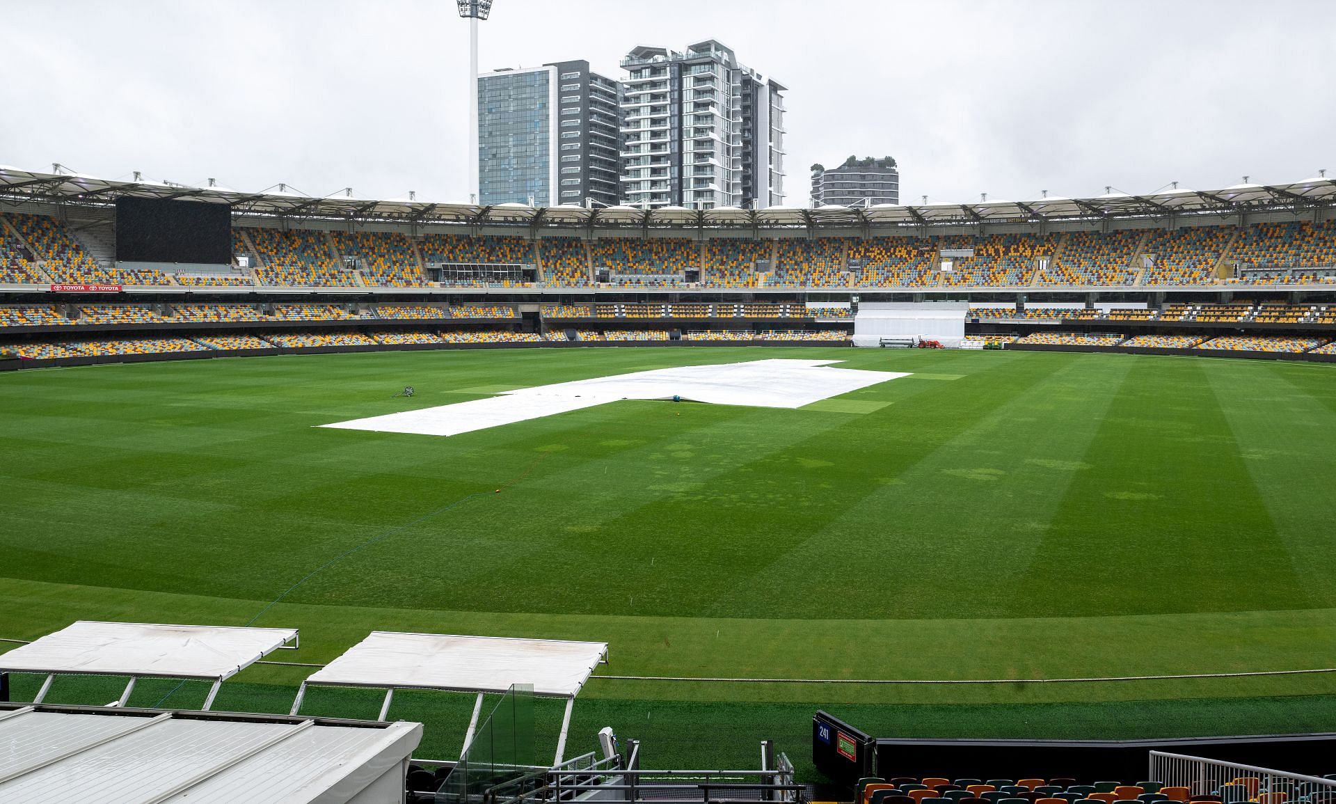 Sheffield Shield - QLD v WA: Day 1