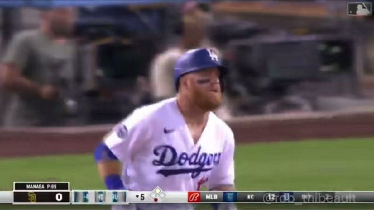 After being hit in face by pitch, Red Sox' Justin Turner tweets: 'I'm going  to be back out on the field as soon as possible!' – Blogging the Red Sox