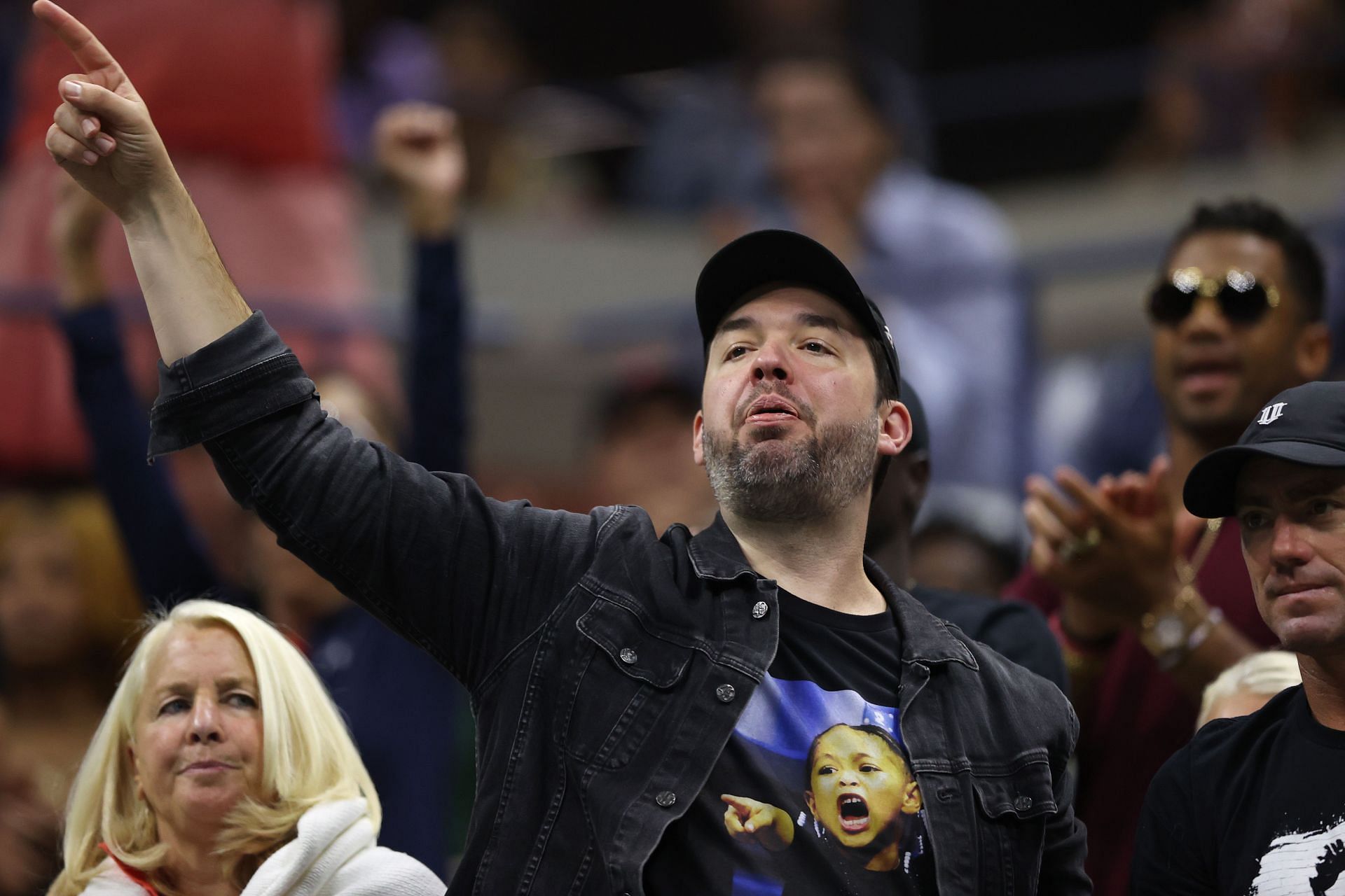 Alexis Ohanian watches Serena Williams play at the 2022 US Open.