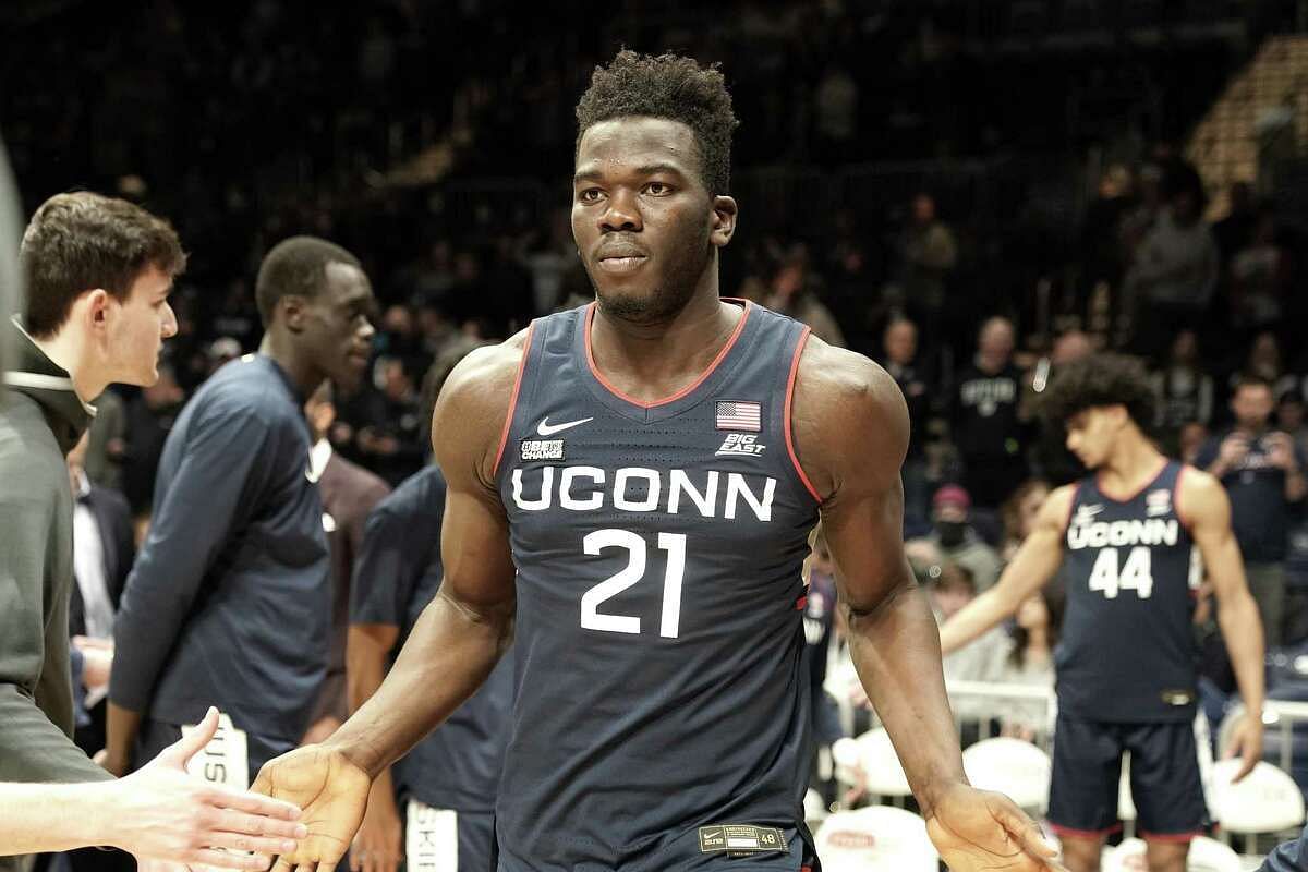 UConn Huskies junior forward Adama Sanogo