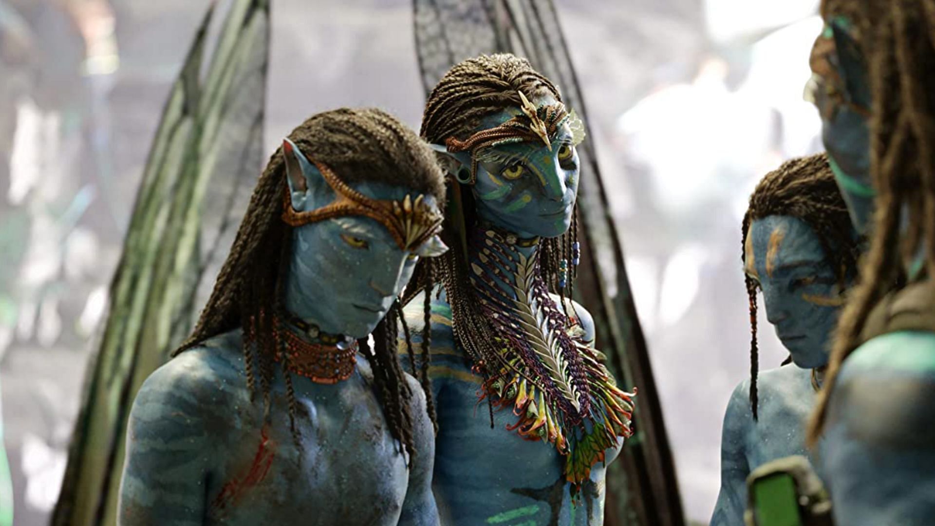Zoe Saldana, Britain Dalton, and Jamie Flatters in Avatar: The Way of Water (Image via IMDb)