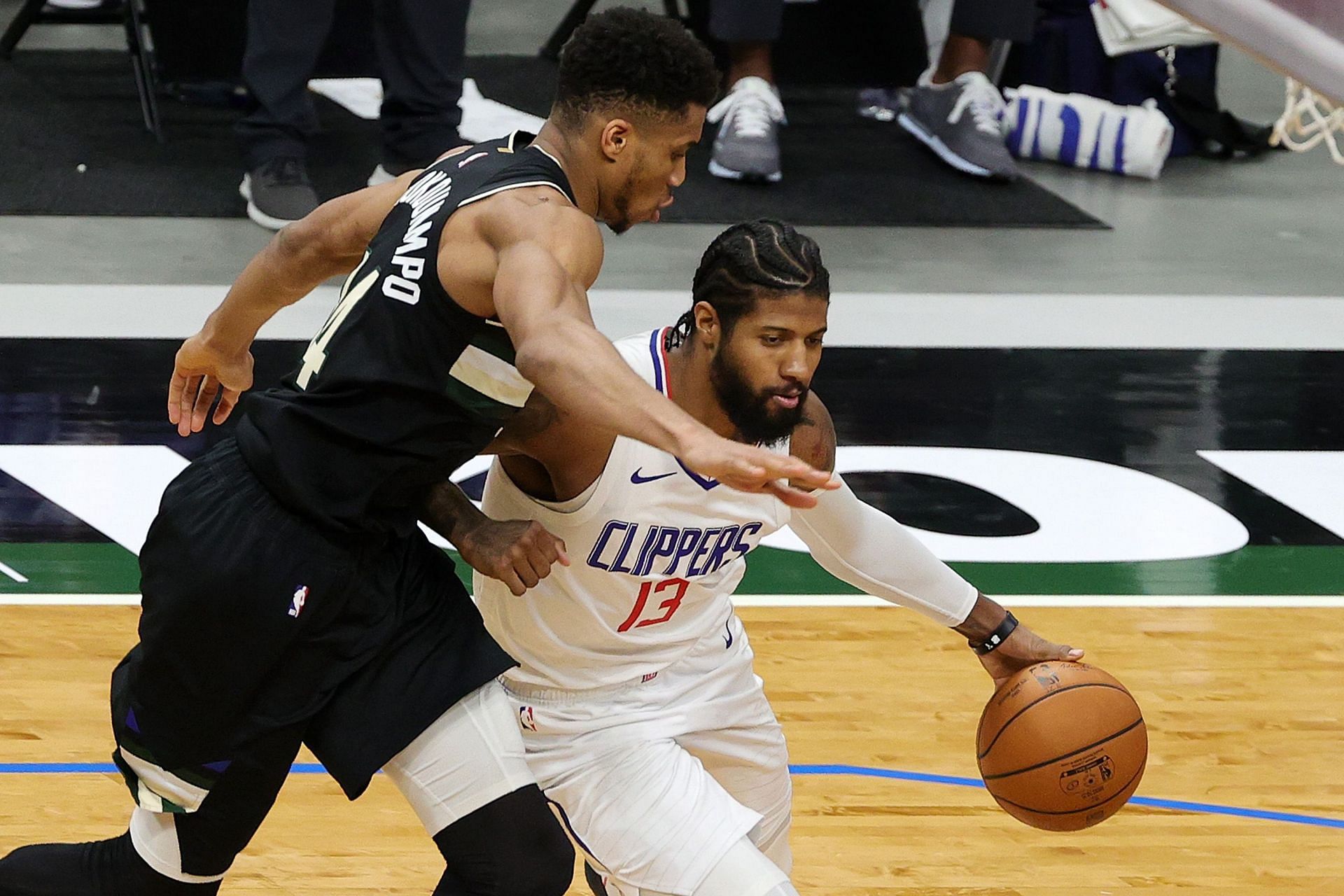 Los Angeles Clippers v Milwaukee Bucks