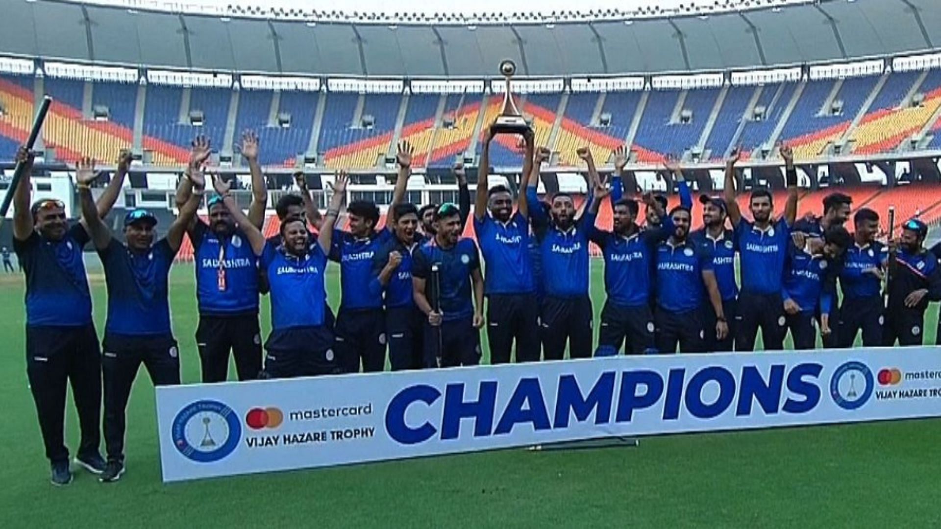 Saurashtra celebrating Vijay Hazare Trophy 2022 triumph. (P.C.:BCCI)